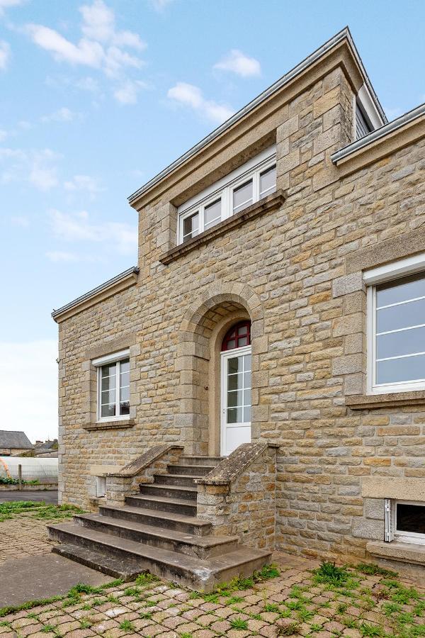 Apartamento Loft British Au Pied Du Mont ! Pontorson Exterior foto