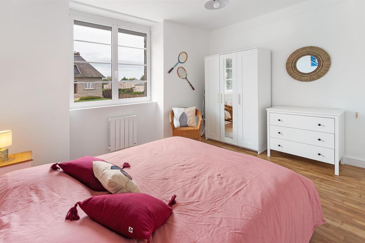 Apartamento Loft British Au Pied Du Mont ! Pontorson Exterior foto